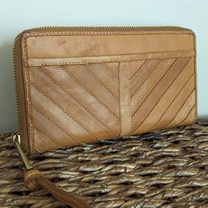 Margot leather wristlet wallet